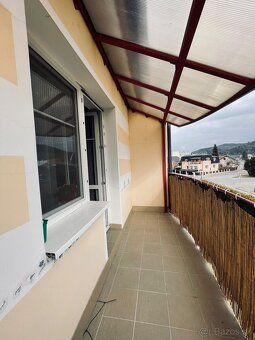 Ponúkam na prenájom 1-izbový byt v Bytči o výmere 40 m². Byt