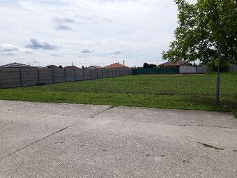 NAJLEPSZA DZIELKA BUDOWLANA 1000m² W NOWYM OŚRODKU ZE WSZYSTKIMI SIECIAMI INŻYNIERYJNYMI!