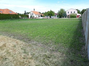 NAJLEPSZA DZIELKA BUDOWLANA 1000m² W NOWYM OŚRODKU ZE WSZYSTKIMI SIECIAMI INŻYNIERYJNYMI!