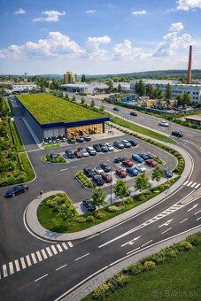 TinaReality nabízí k pronájmu poslední volný obchodní prostor