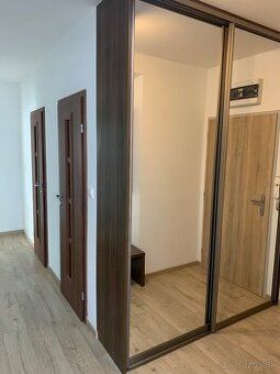 Do wynajęcia przytulne umeblowane studio o powierzchni 25 m² w miejscowości Kysucké Nové Mesto