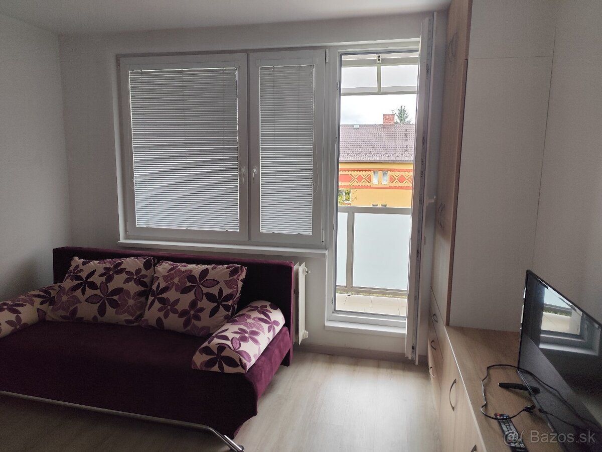 Do wynajęcia przytulne umeblowane studio o powierzchni 25 m² w miejscowości Kysucké Nové Mesto