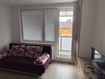Do wynajęcia przytulne umeblowane studio o powierzchni 25 m² w miejscowości Kysucké Nové Mesto