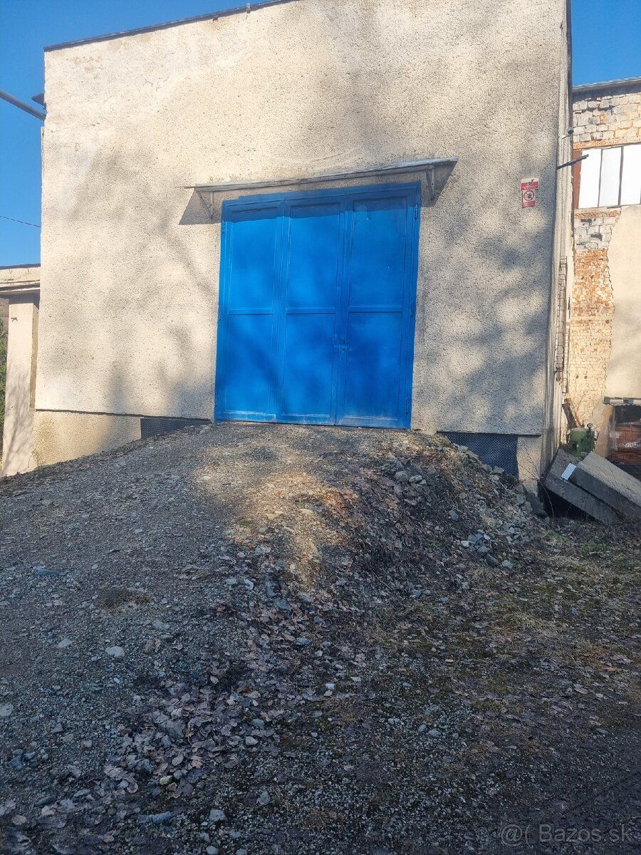 Powierzchnia 150 m2 dźwig 4 tony