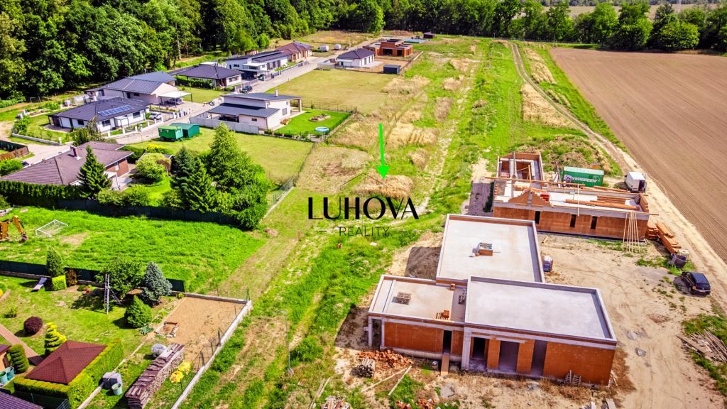 LUHOVA reality Vám výhradně nabízí k prodeji pozemek pro