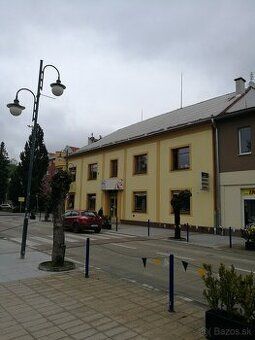 LUHOVA reality Vám výhradně nabízí k pronájmu moderní a reprezentativní nebytový prostor nacházející se v přízemí…