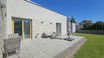 Poszukujesz mieszkania łączącego nowoczesną architekturę i design?