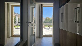 Poszukujesz mieszkania łączącego nowoczesną architekturę i design?
