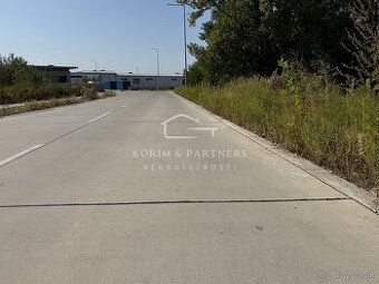 Typ: Komerčná zóna Obec: Komárno
Jeden z posledných, ak nie 