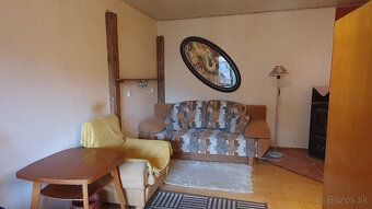 Oferujemy wynajem umeblowanej części domu rodzinnego w B. Štiavnicy