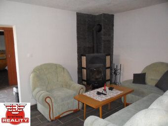 We offer you for sale a beautiful cottage in the smaller