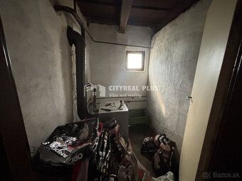 Typ: Rodinný dům Obec: Pastovce Nabízíme k prodeji rodinný