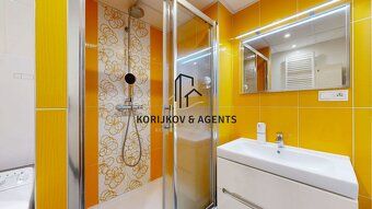 KORIJKOV & AGENTS oferuje ekskluzywnie na sprzedaż przestronne mieszkanie