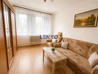 Lenyo oferuje na sprzedaż duży 3-pokojowy apartament w miejscowości Selice