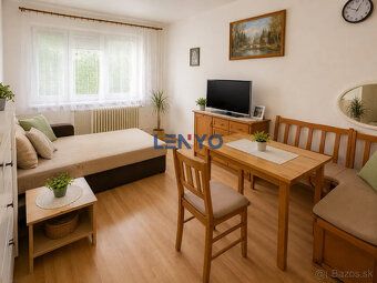 Lenyo oferuje na sprzedaż duży 3-pokojowy apartament w miejscowości Selice
