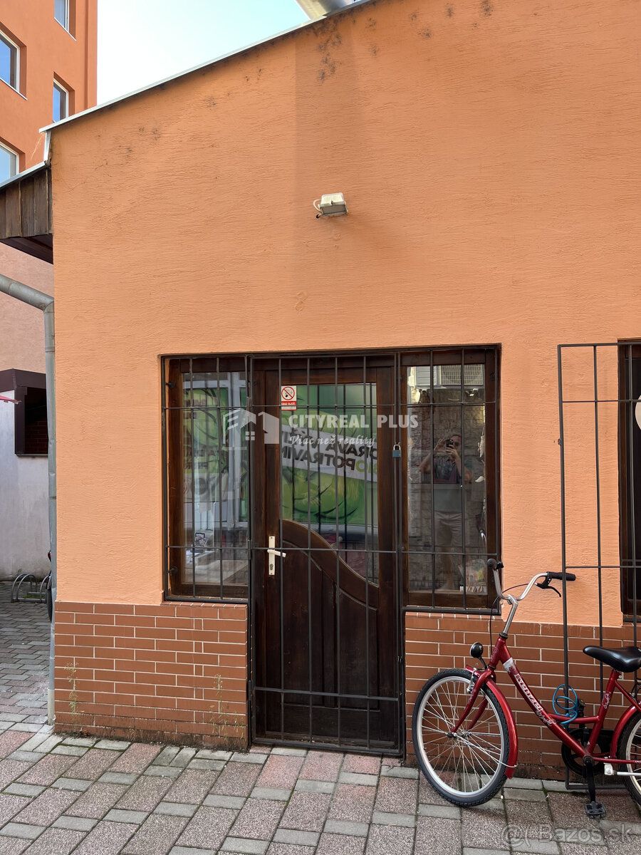 Typ: Lokale użytkowe Ulica: M. R. Štefánika Gmina: Nowe Zamki