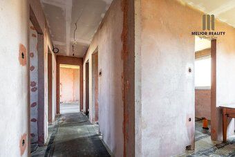 ПЕТР МІНАРЧІК з Melior Reality пропонує: продаж, село Турня над Бодва, незавершений керамічний будинок типу…