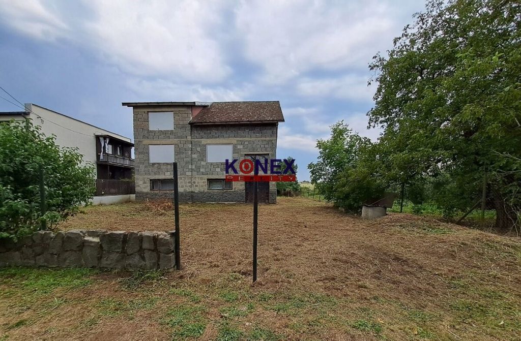 ID:3390 Пропонуємо на продаж просторий односімейний будинок в стадії