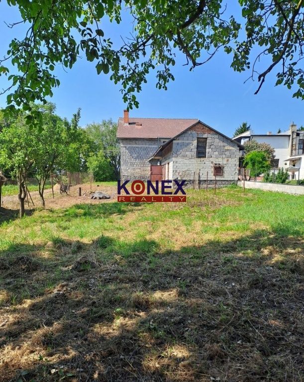 ID:3390 Пропонуємо на продаж просторий односімейний будинок в стадії