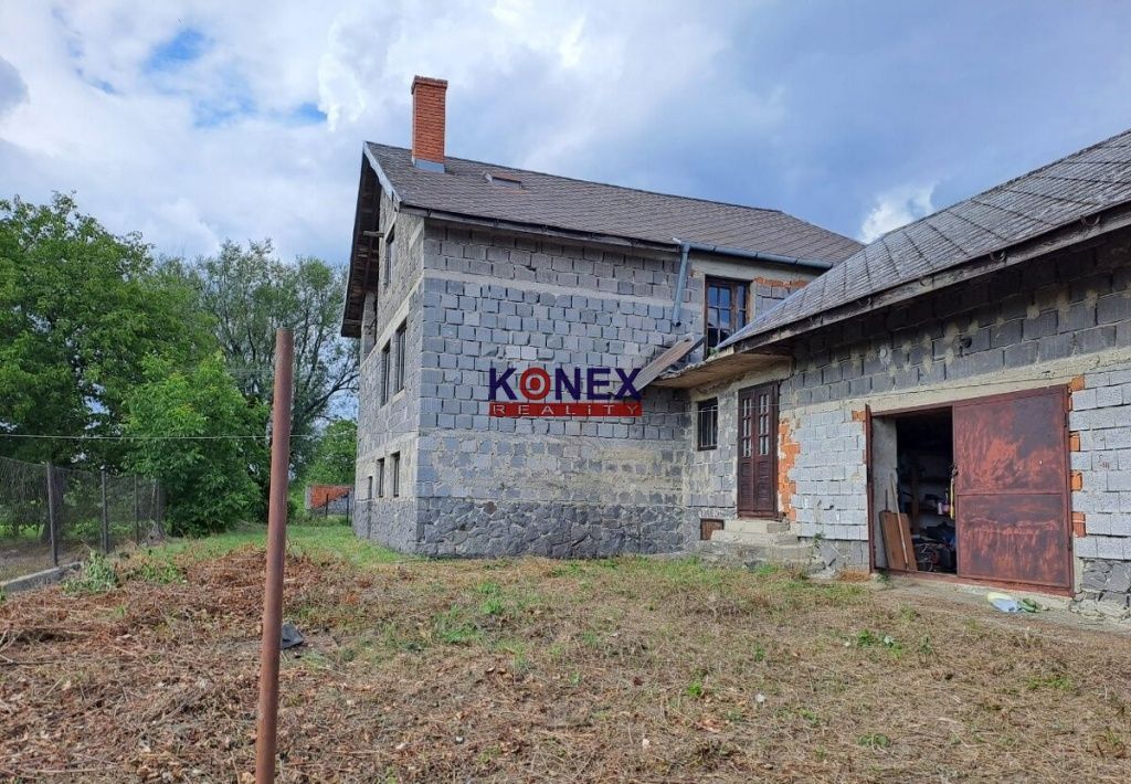 ID:3390 Пропонуємо на продаж просторий односімейний будинок в стадії