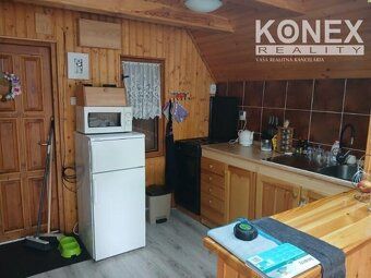 ID:3433 Ponúkame na predaj útulnú chatku na príjemnom a tich