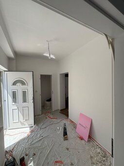Agencja nieruchomości ALL INCLUSIVE REAL oferuje na sprzedaż