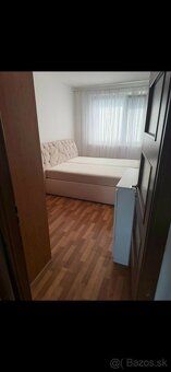Dobry den.Ponukam na dlhodoby prenajom priestranny 4izbovy b