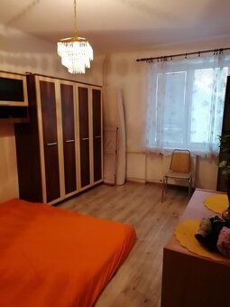 Na predaj ponúkame svetlý 2 izbový byt ,ktorý bol kompletne 