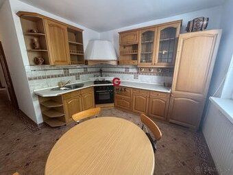 ID:467 GE-MAX Reality nabízí k prodeji 3+1 byt s balkonem