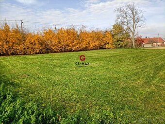 ID:500 GE-MAX Reality offers for sale flat land with area of 806 m² in Michalovce city district