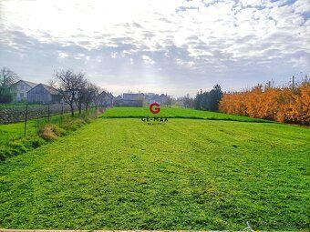 ID:500 GE-MAX Reality offers for sale flat land with area of 806 m² in Michalovce city district