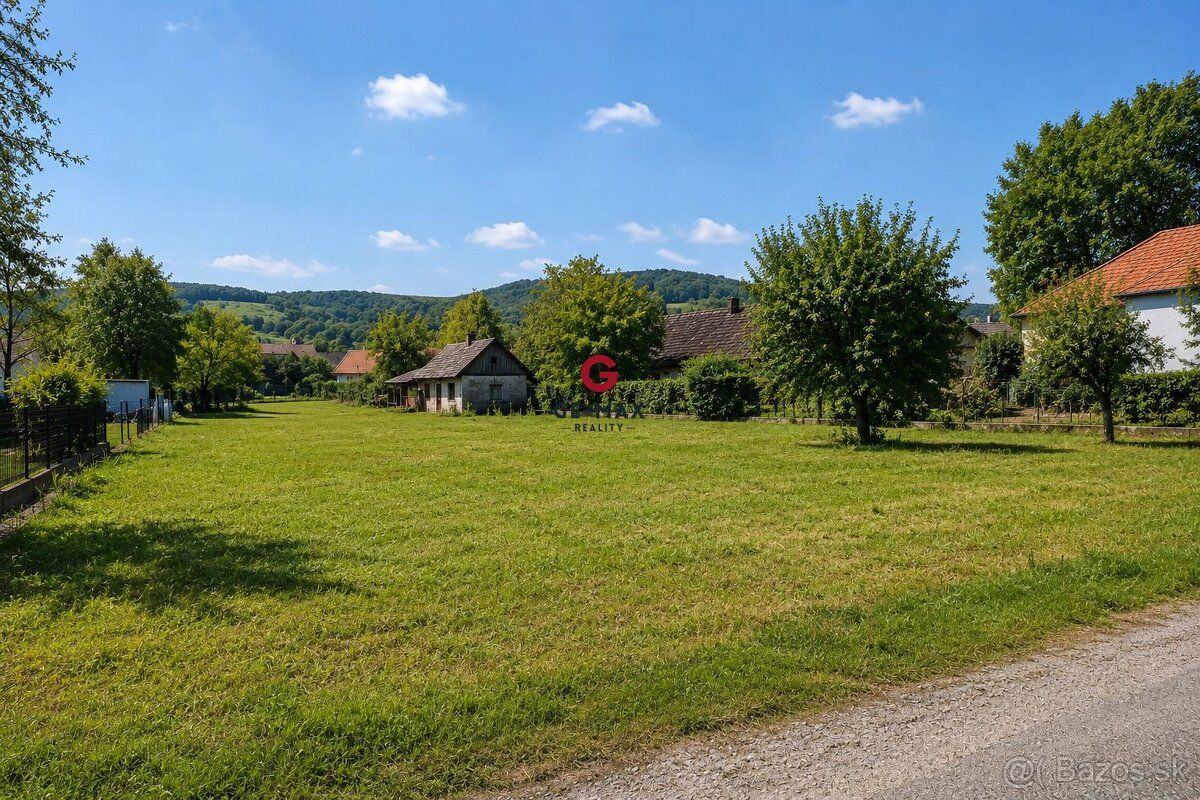 ID:559 GE-MAX Reality ponúka na predaj priestranný stavebný 