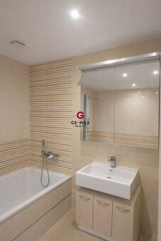 ID:446 GE-MAX Reality пропонує на продаж 3-кімнатну