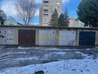 Nabízíme k prodeji garáž ve čtvrti Ružinov na ulici P