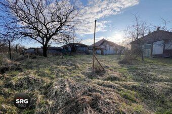 Pokoj a súkromie sú jeho 2. menom. Kvalitná tehlová stavba a