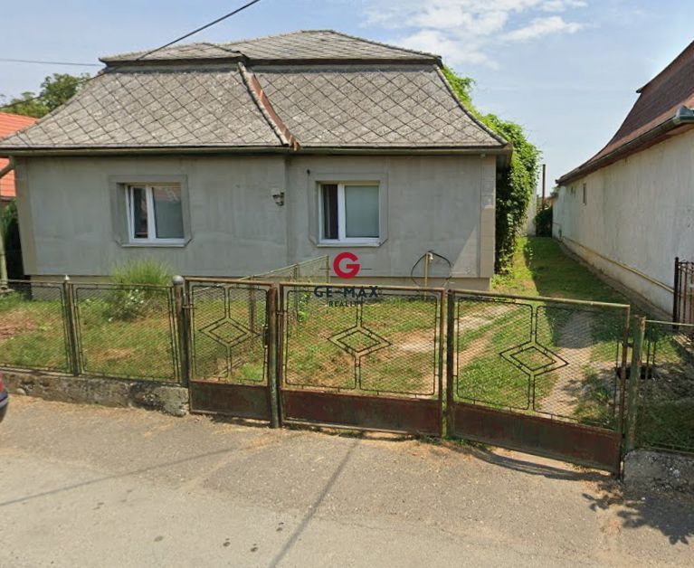 ID:556 GE-MAX Reality nabízí k prodeji 5-pokojový rodinný