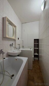 Nabízíme k prodeji dvoupokojový byt o výměře 36,25 m² + sklep