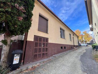 V zastúpení majiteľa ponúkame na predaj veľký slnečný 4 - iz