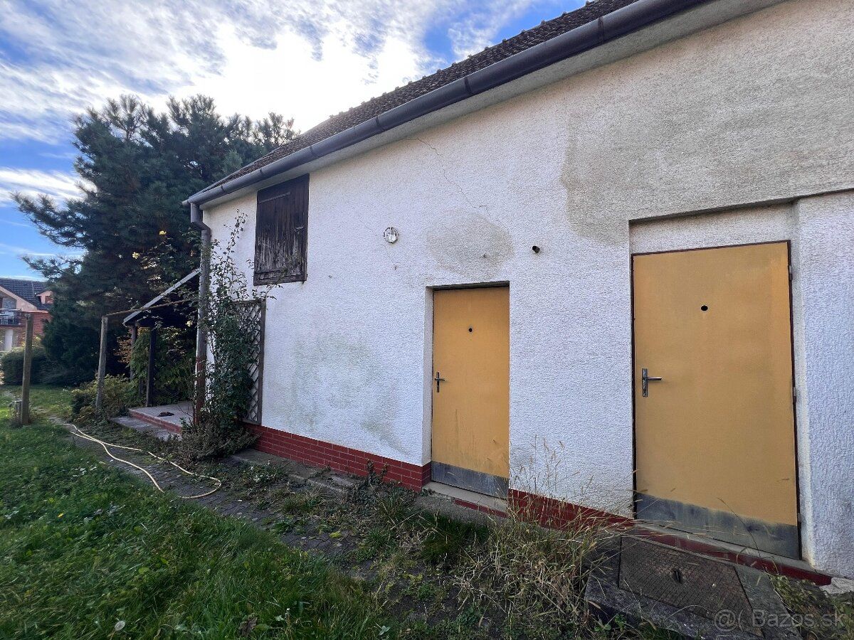 V zastúpení majiteľa ponúkame na predaj veľký slnečný 4 - iz