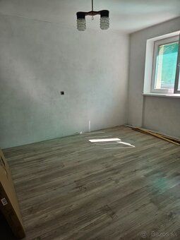 Prodává byt 2+1 v obci Rudňany nachází se ve druhém patře