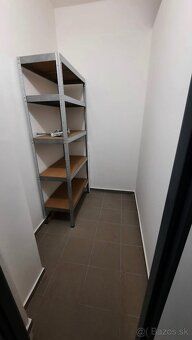 Пропоную довгострокову оренду сучасного, сонячного та