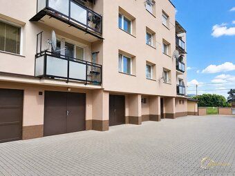 🏡 Na prodej: 3-pokojový byt s balkonem, krbem a garáží