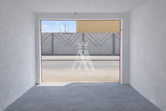 Na prodej řadový GARÁŽ na ulici STROMOVÁ u novostavby