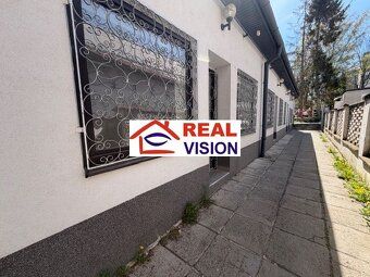 Kancelárske / obchodné priestory na prenájom – centrum Popra