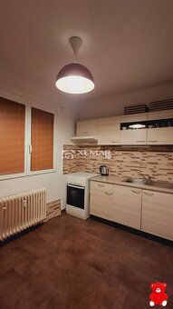 ХЕМАР (або 0915 870 350), пропоную на продаж просторий