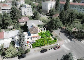 Na křižovatce ulic Gaštanová a Pri Habánskom mlyne, v