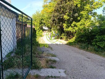 Detached garage on Koceľova Street in Ružinov district
