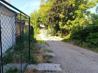 Detached garage on Koceľova Street in Ružinov district