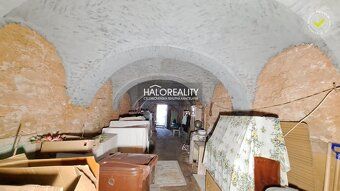 Agencja nieruchomości HALO Reality i Jan Horoba, kontakt