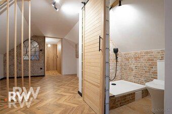 REWIN reality offers you for sale a beautiful, renovated